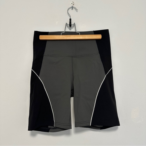 TnAction TnaSLICK VERTEX Hi-Rise 7” Short in Black/Coal Grey - Picture 3 of 7